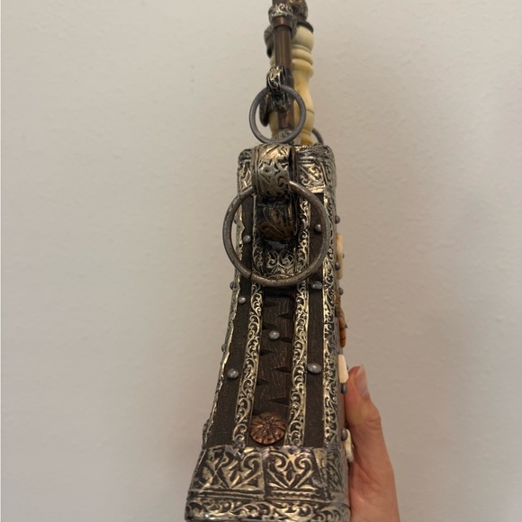 Antique Moroccan Tribal Gun Powder Flask / Case Hand Hammered With Bone Neck - Picture 6 of 16